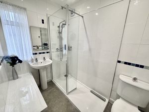 Photo 19- click for photo gallery